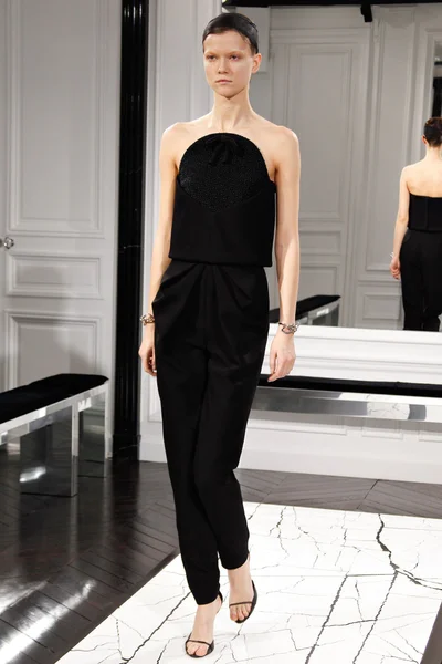 Look 11